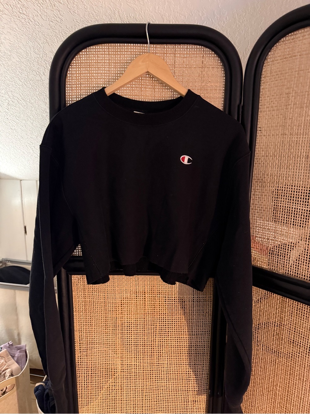 Champion Women's Cropped Crew Sweatshirt Black Small